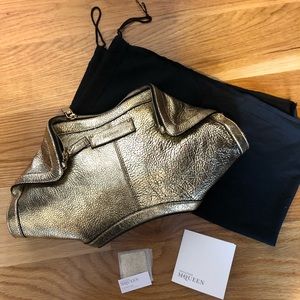 ALEXANDER MCQUEEN authentic Metallic gold clutch